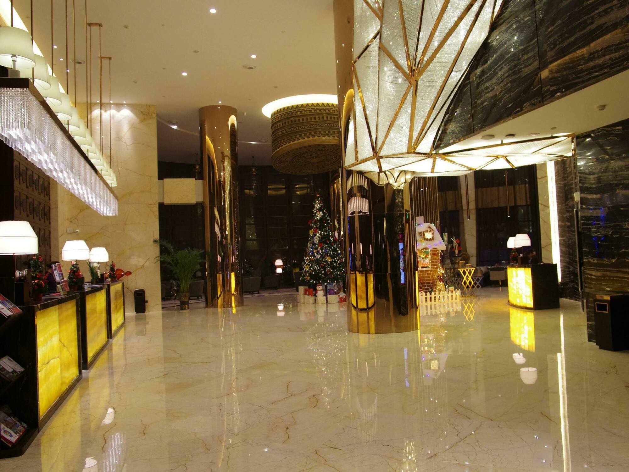 Argyle Grand Hotel Xingyi  Exterior foto